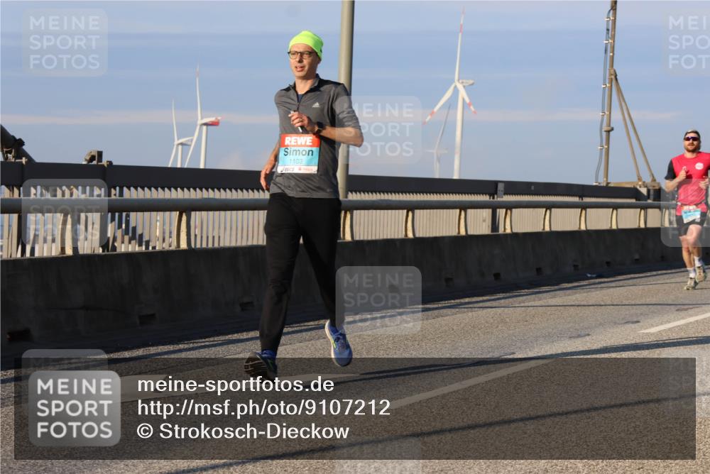 03.10.2025 - Köhlbrandbrückenlauf Strokosch-Dieckow http://msf.ph/oto/9107212 03.10.2025 09:36:41 Position 2 1103 meine-sportfotos.de