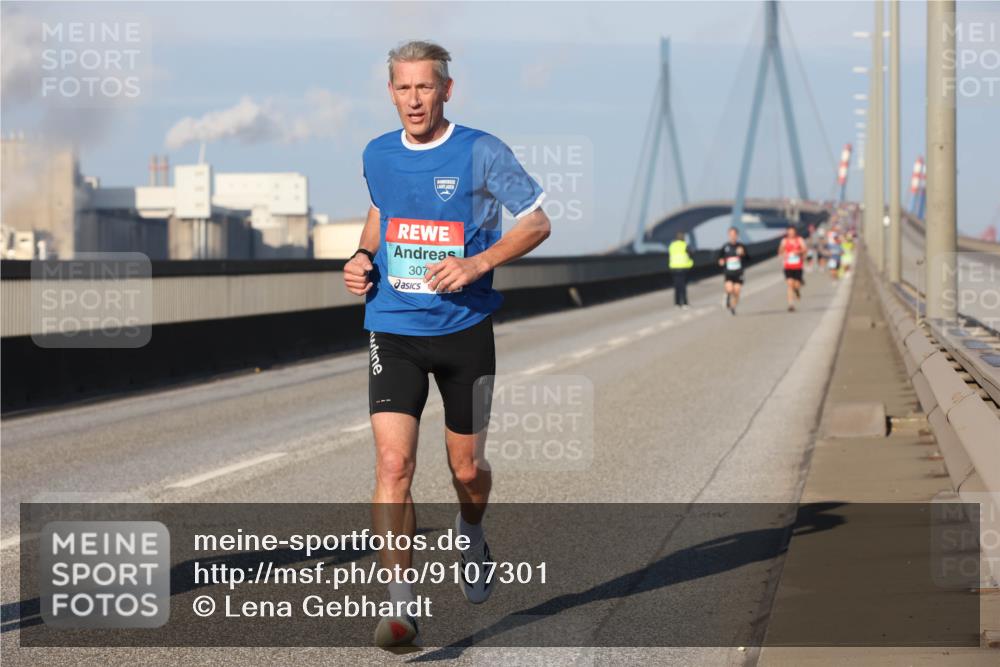 03.10.2025 - Köhlbrandbrückenlauf Lena Gebhardt http://msf.ph/oto/9107301 03.10.2025 09:39:48 Position 2 307 meine-sportfotos.de