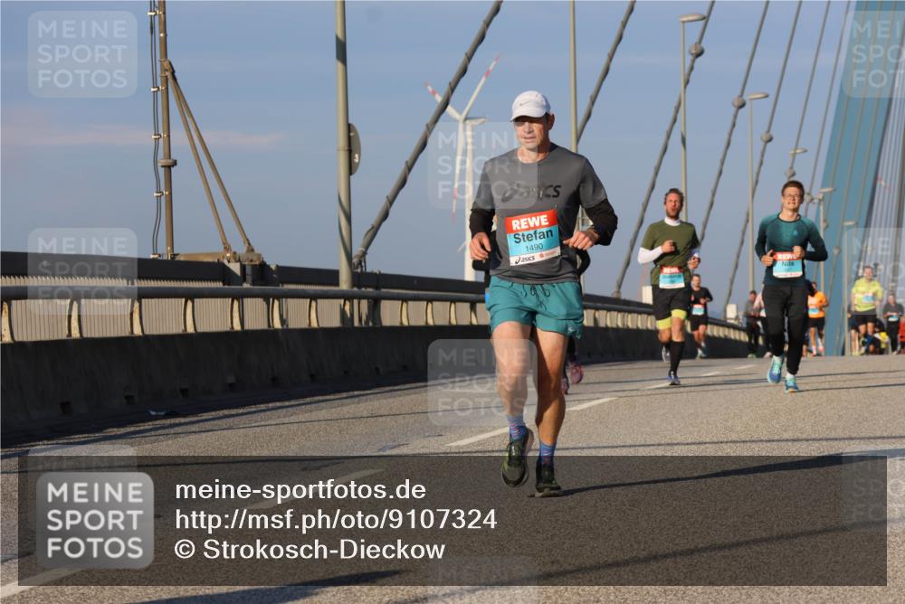 03.10.2025 - Köhlbrandbrückenlauf Strokosch-Dieckow http://msf.ph/oto/9107324 03.10.2025 09:36:53 Position 2 1490 meine-sportfotos.de