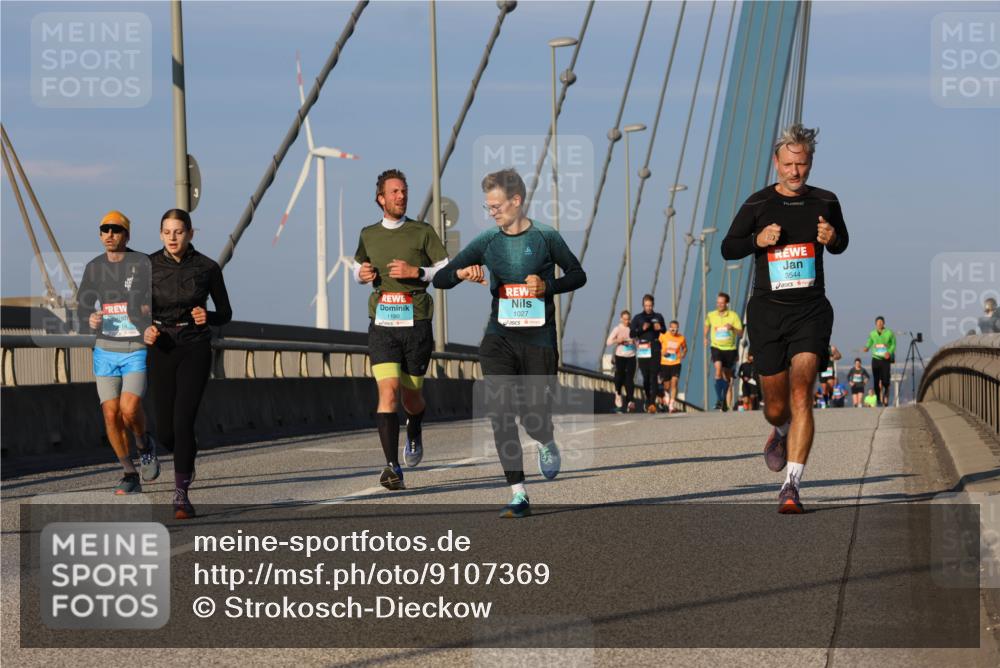 03.10.2025 - Köhlbrandbrückenlauf Strokosch-Dieckow http://msf.ph/oto/9107369 03.10.2025 09:36:57 Position 2 1180, 1027, 3544 meine-sportfotos.de