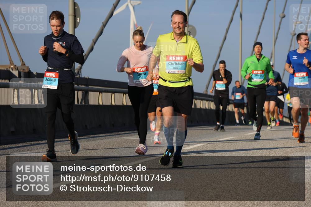 03.10.2025 - Köhlbrandbrückenlauf Strokosch-Dieckow http://msf.ph/oto/9107458 03.10.2025 09:37:10 Position 2 3136, 251, 043, 1083, 1010, 3181 meine-sportfotos.de