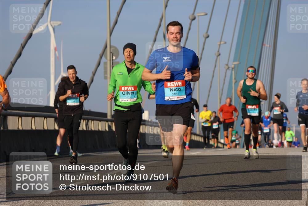 03.10.2025 - Köhlbrandbrückenlauf Strokosch-Dieckow http://msf.ph/oto/9107501 03.10.2025 09:37:12 Position 2 1010, 3181 meine-sportfotos.de