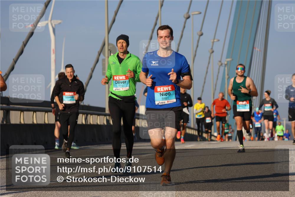 03.10.2025 - Köhlbrandbrückenlauf Strokosch-Dieckow http://msf.ph/oto/9107514 03.10.2025 09:37:13 Position 2 1010, 3181 meine-sportfotos.de