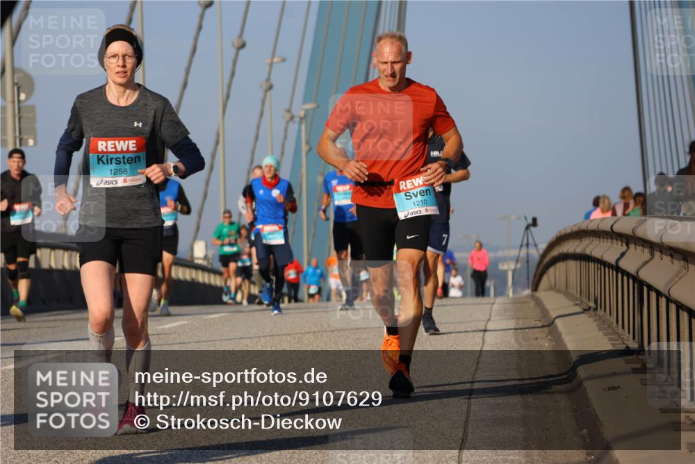 03.10.2025 - Köhlbrandbrückenlauf Strokosch-Dieckow http://msf.ph/oto/9107629 03.10.2025 09:37:25 Position 2 1258, 1210 meine-sportfotos.de