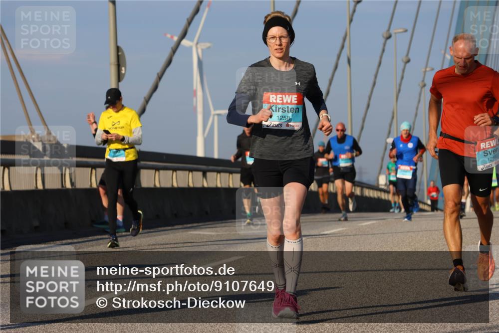 03.10.2025 - Köhlbrandbrückenlauf Strokosch-Dieckow http://msf.ph/oto/9107649 03.10.2025 09:37:26 Position 2 1258, 1210 meine-sportfotos.de