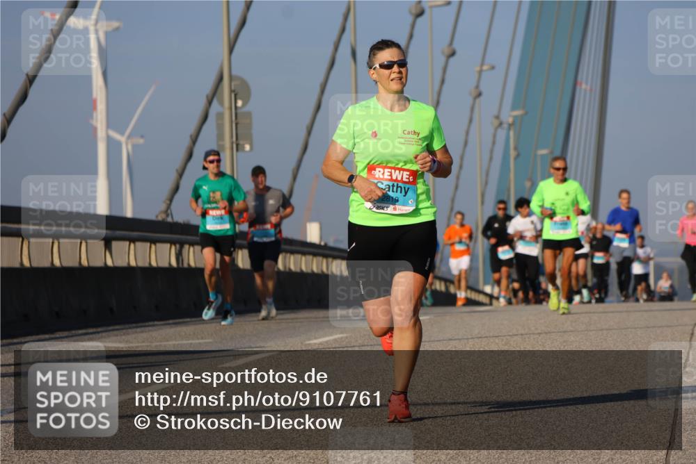 03.10.2025 - Köhlbrandbrückenlauf Strokosch-Dieckow http://msf.ph/oto/9107761 03.10.2025 09:37:37 Position 2 2025, 2819 meine-sportfotos.de