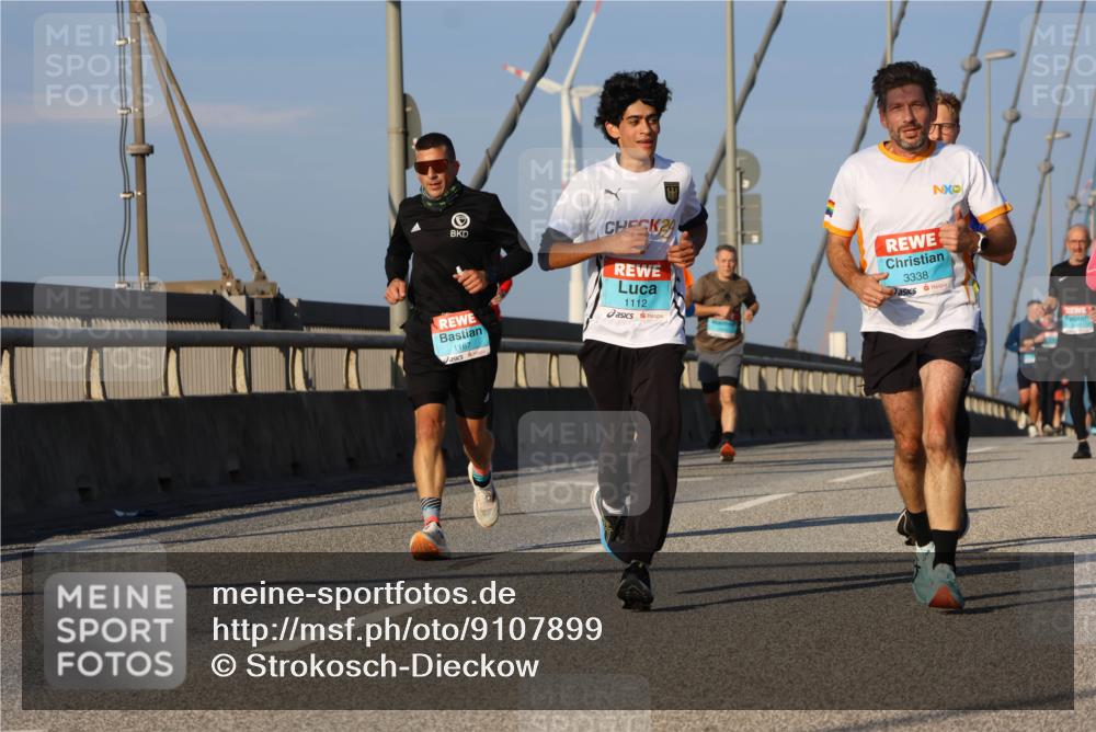 03.10.2025 - Köhlbrandbrückenlauf Strokosch-Dieckow http://msf.ph/oto/9107899 03.10.2025 09:37:51 Position 2 1167, 24, 1112, 3338 meine-sportfotos.de