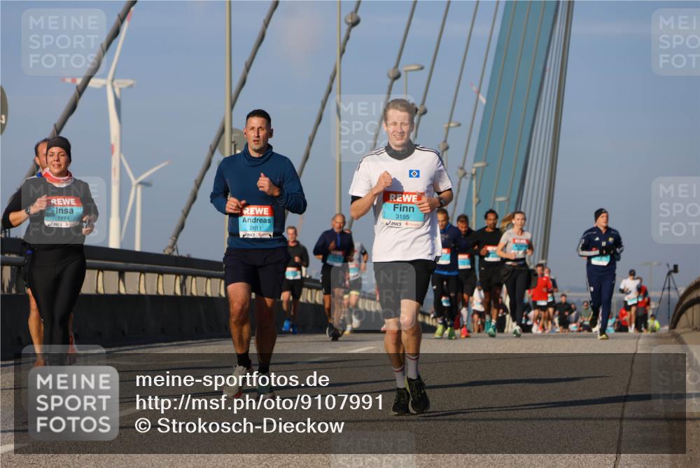 03.10.2025 - Köhlbrandbrückenlauf Strokosch-Dieckow http://msf.ph/oto/9107991 03.10.2025 09:38:05 Position 2 1114, 2811, 3155 meine-sportfotos.de