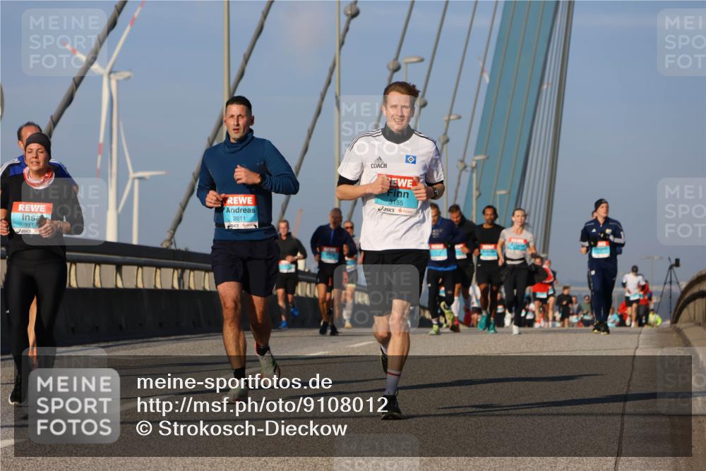 03.10.2025 - Köhlbrandbrückenlauf Strokosch-Dieckow http://msf.ph/oto/9108012 03.10.2025 09:38:05 Position 2 1114, 2811, 3155 meine-sportfotos.de