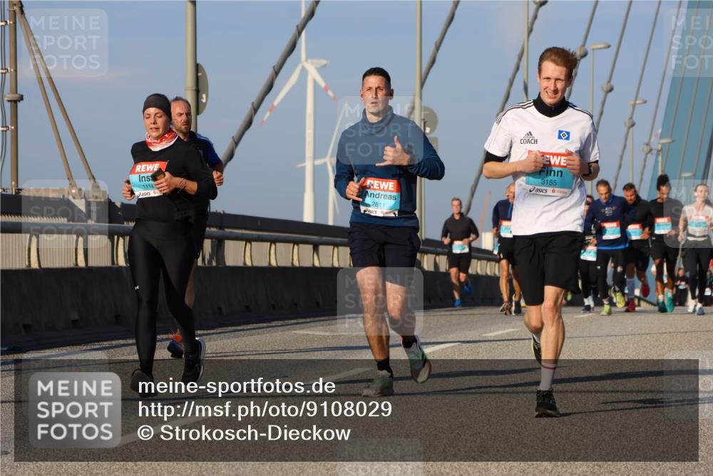 03.10.2025 - Köhlbrandbrückenlauf Strokosch-Dieckow http://msf.ph/oto/9108029 03.10.2025 09:38:06 Position 2 1114, 2811, 3155 meine-sportfotos.de