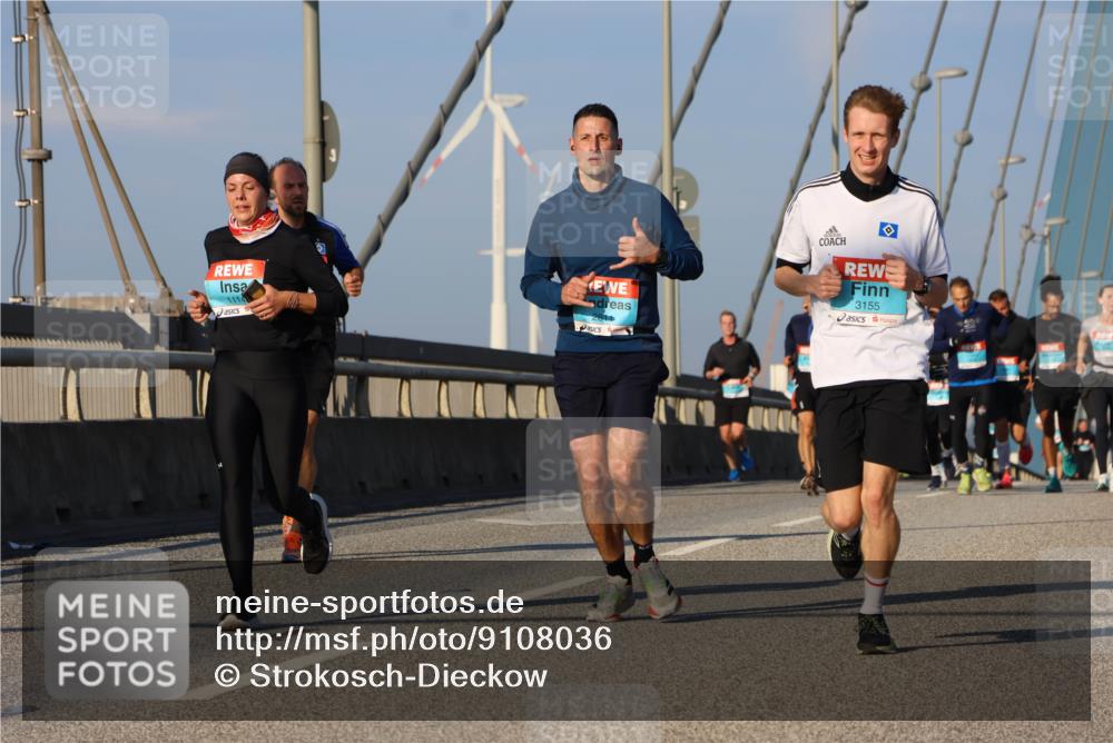 03.10.2025 - Köhlbrandbrückenlauf Strokosch-Dieckow http://msf.ph/oto/9108036 03.10.2025 09:38:06 Position 2 1114, 3155 meine-sportfotos.de