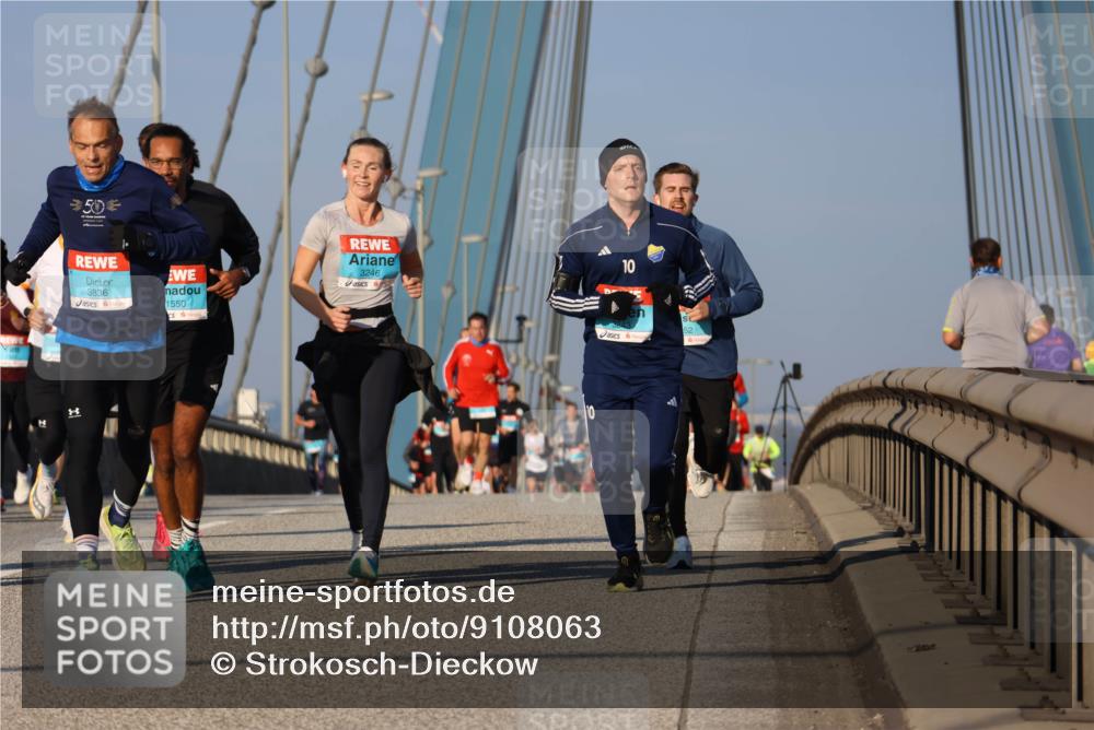 03.10.2025 - Köhlbrandbrückenlauf Strokosch-Dieckow http://msf.ph/oto/9108063 03.10.2025 09:38:12 Position 2 50, 3836, 1550, 3246, 1, 10, 10 meine-sportfotos.de
