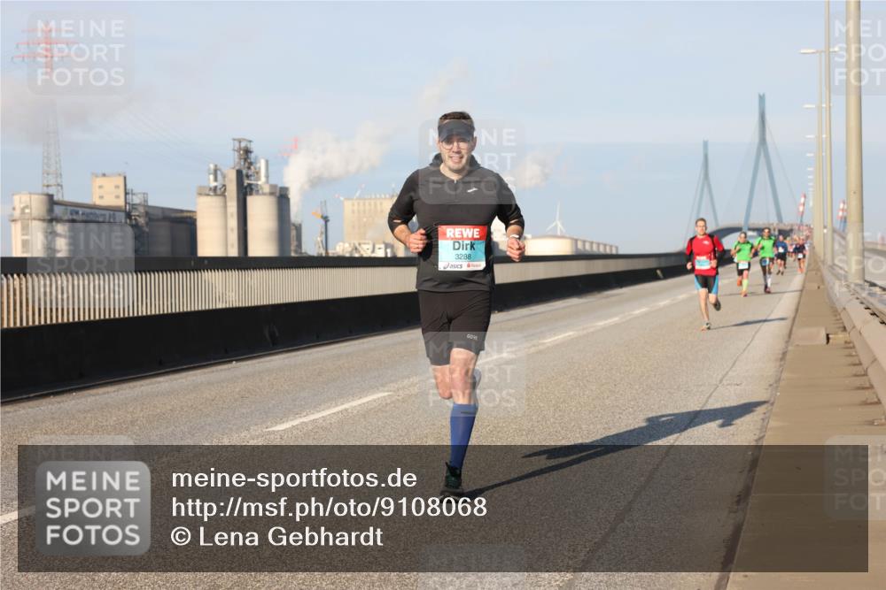 03.10.2025 - Köhlbrandbrückenlauf Lena Gebhardt http://msf.ph/oto/9108068 03.10.2025 09:40:44 Position 2 3288 meine-sportfotos.de