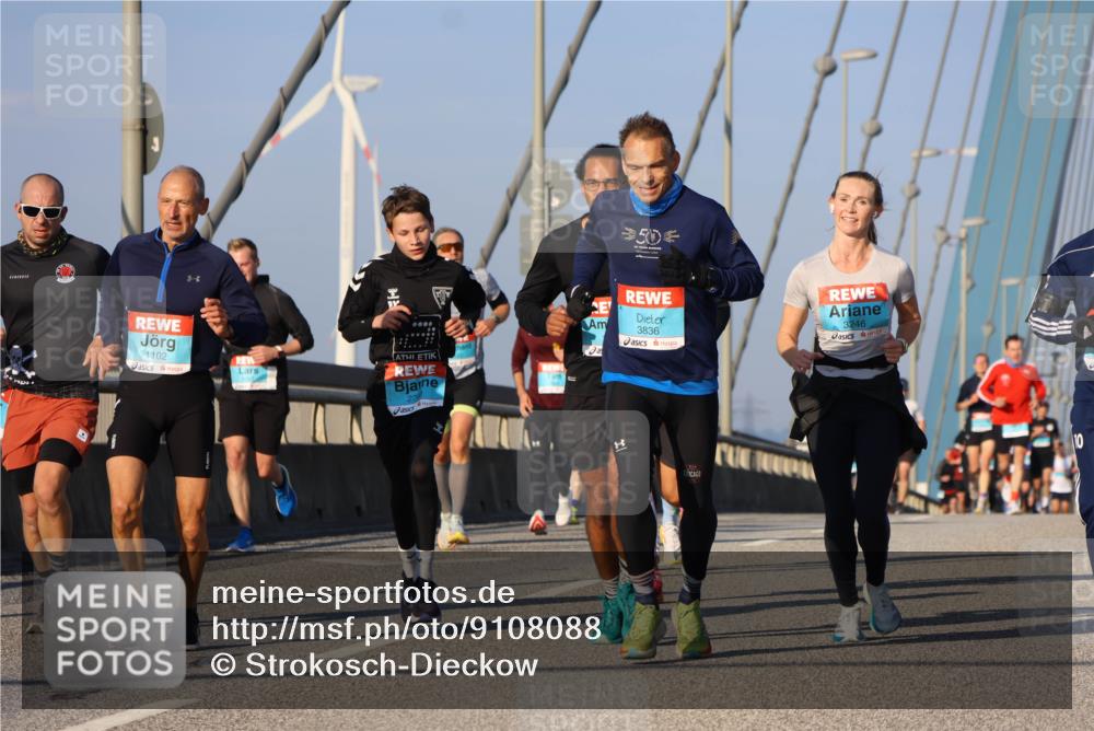 03.10.2025 - Köhlbrandbrückenlauf Strokosch-Dieckow http://msf.ph/oto/9108088 03.10.2025 09:38:13 Position 2 1102, 50, 3836, 3246 meine-sportfotos.de