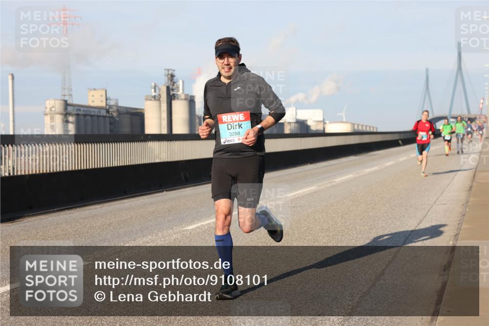 03.10.2025 - Köhlbrandbrückenlauf Lena Gebhardt http://msf.ph/oto/9108101 03.10.2025 09:40:44 Position 2 3288 meine-sportfotos.de
