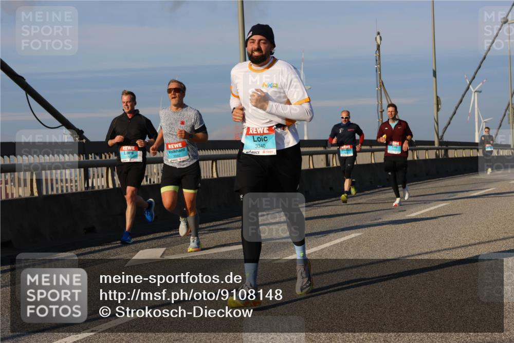 03.10.2025 - Köhlbrandbrückenlauf Strokosch-Dieckow http://msf.ph/oto/9108148 03.10.2025 09:38:21 Position 2 3340 meine-sportfotos.de