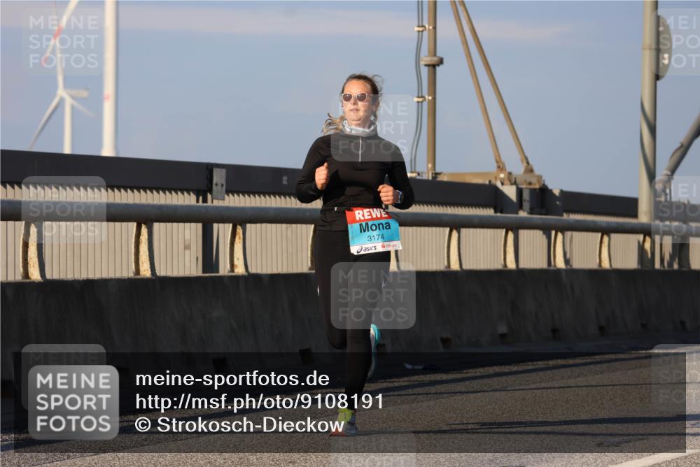 03.10.2025 - Köhlbrandbrückenlauf Strokosch-Dieckow http://msf.ph/oto/9108191 03.10.2025 09:38:26 Position 2 3174 meine-sportfotos.de