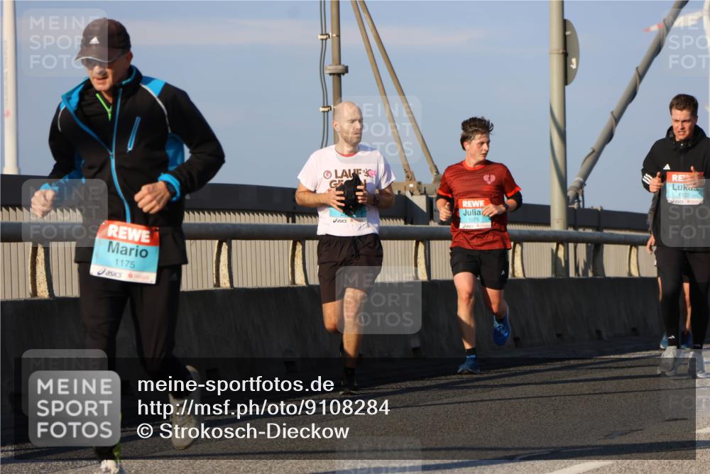 03.10.2025 - Köhlbrandbrückenlauf Strokosch-Dieckow http://msf.ph/oto/9108284 03.10.2025 09:38:39 Position 2 1175, 1075, 1122 meine-sportfotos.de