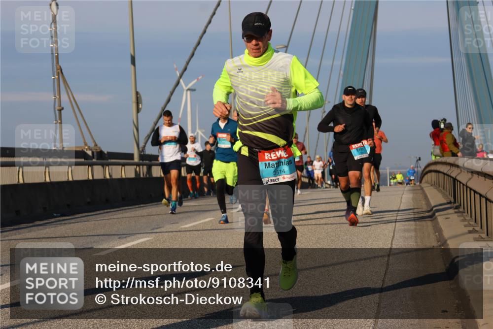 03.10.2025 - Köhlbrandbrückenlauf Strokosch-Dieckow http://msf.ph/oto/9108341 03.10.2025 09:38:48 Position 2 3514 meine-sportfotos.de