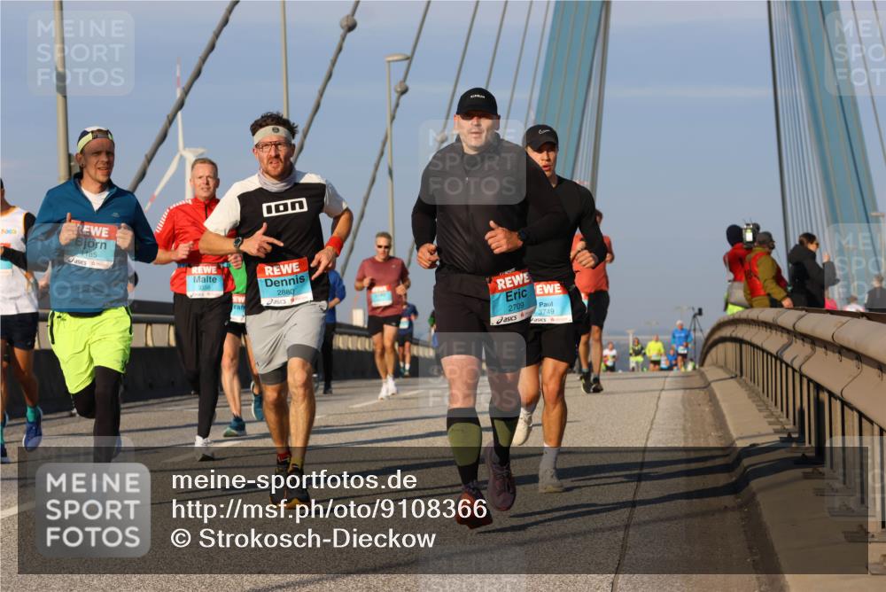 03.10.2025 - Köhlbrandbrückenlauf Strokosch-Dieckow http://msf.ph/oto/9108366 03.10.2025 09:38:50 Position 2 1185, 2880, 2709, 3749 meine-sportfotos.de