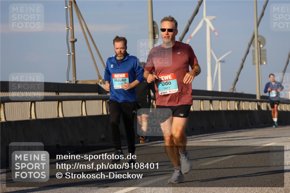 03.10.2025 - Köhlbrandbrückenlauf Strokosch-Dieckow http://msf.ph/oto/9108401 03.10.2025 09:38:55 Position 2 1249, 1411 meine-sportfotos.de