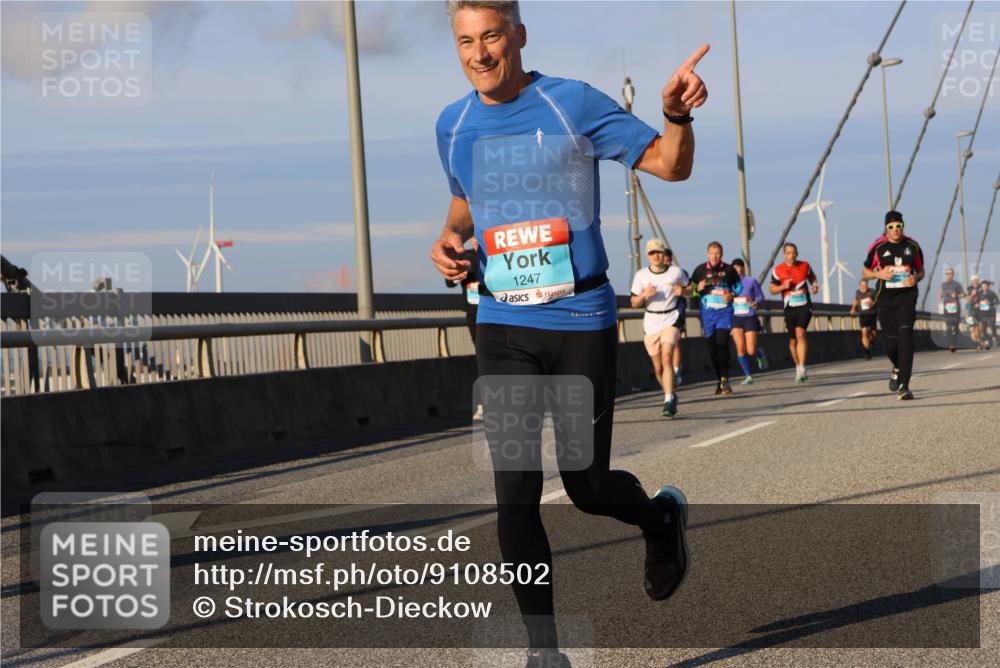 03.10.2025 - Köhlbrandbrückenlauf Strokosch-Dieckow http://msf.ph/oto/9108502 03.10.2025 09:39:06 Position 2 1247 meine-sportfotos.de
