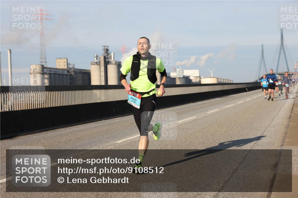03.10.2025 - Köhlbrandbrückenlauf Lena Gebhardt http://msf.ph/oto/9108512 03.10.2025 09:40:57 Position 2 3720 meine-sportfotos.de