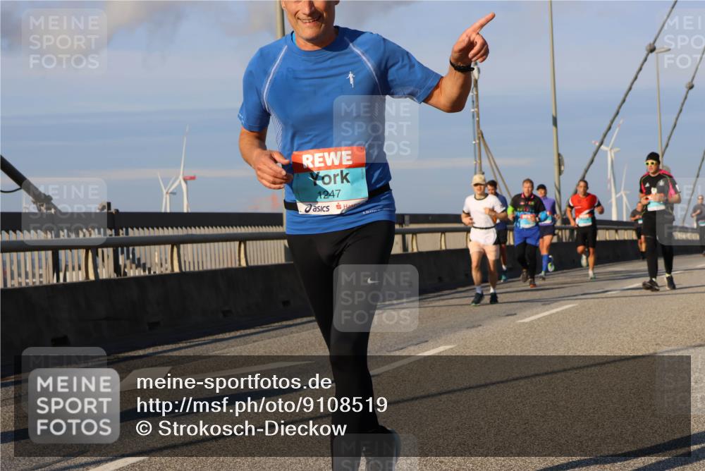 03.10.2025 - Köhlbrandbrückenlauf Strokosch-Dieckow http://msf.ph/oto/9108519 03.10.2025 09:39:06 Position 2 1247 meine-sportfotos.de