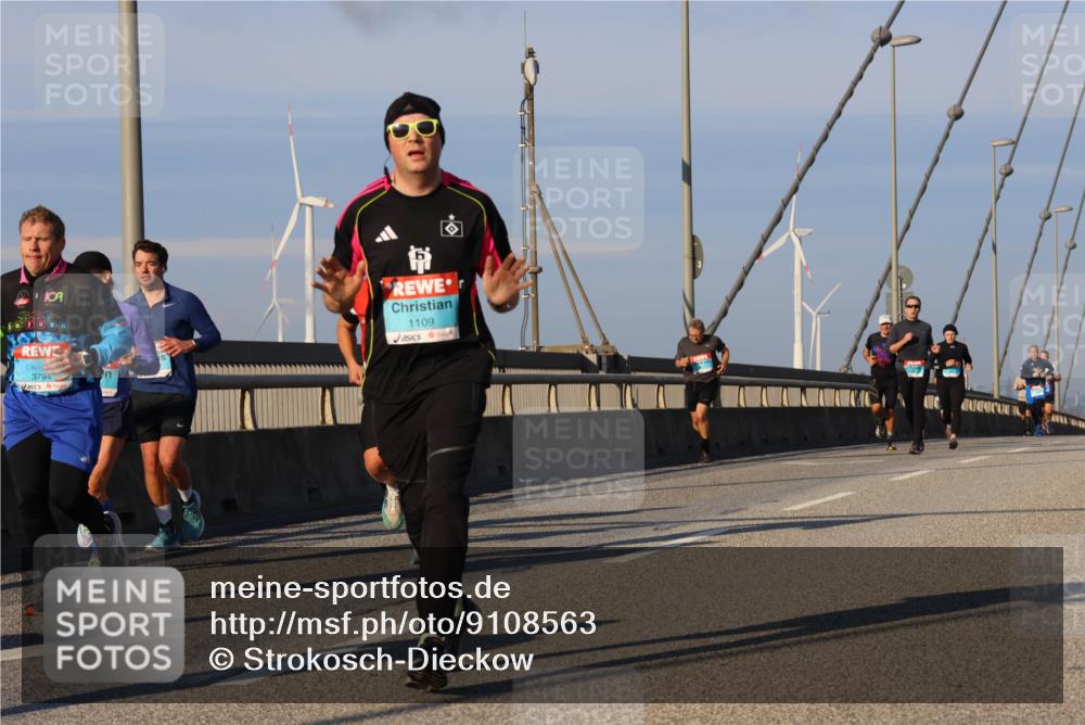 03.10.2025 - Köhlbrandbrückenlauf Strokosch-Dieckow http://msf.ph/oto/9108563 03.10.2025 09:39:10 Position 2 37947, 1109 meine-sportfotos.de