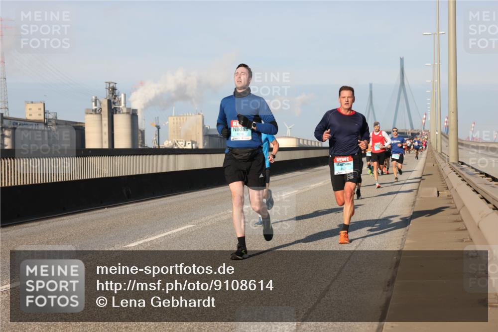 03.10.2025 - Köhlbrandbrückenlauf Lena Gebhardt http://msf.ph/oto/9108614 03.10.2025 09:41:04 Position 2 1016 meine-sportfotos.de