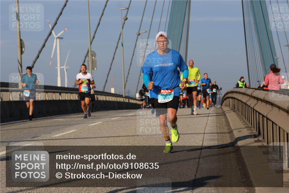 03.10.2025 - Köhlbrandbrückenlauf Strokosch-Dieckow http://msf.ph/oto/9108635 03.10.2025 09:39:19 Position 2 1021 meine-sportfotos.de