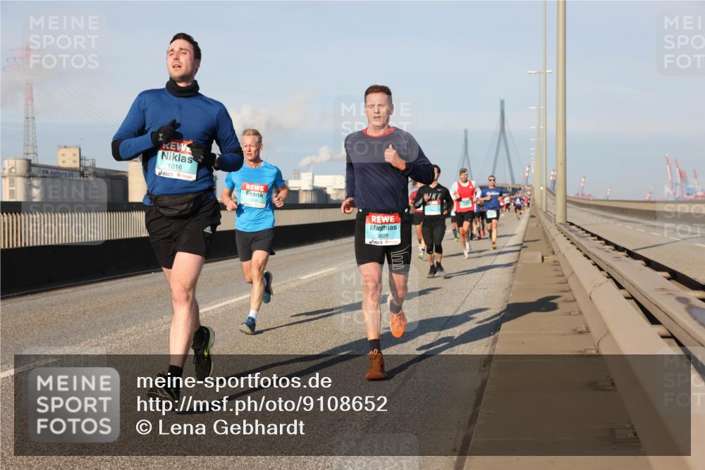03.10.2025 - Köhlbrandbrückenlauf Lena Gebhardt http://msf.ph/oto/9108652 03.10.2025 09:41:05 Position 2 3628, 1016 meine-sportfotos.de