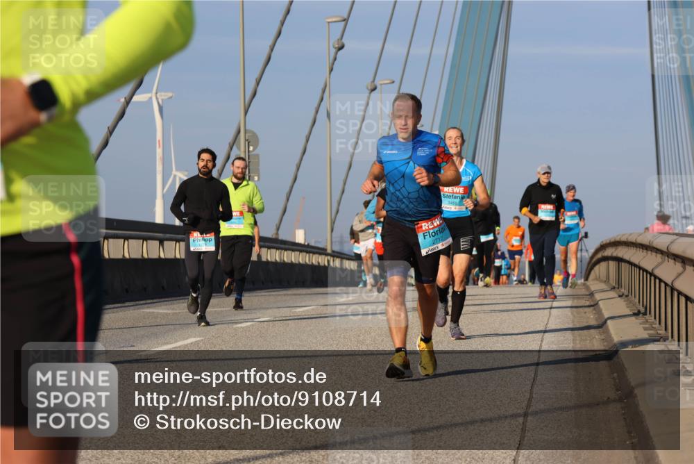 03.10.2025 - Köhlbrandbrückenlauf Strokosch-Dieckow http://msf.ph/oto/9108714 03.10.2025 09:39:29 Position 2 2712, 3458 meine-sportfotos.de