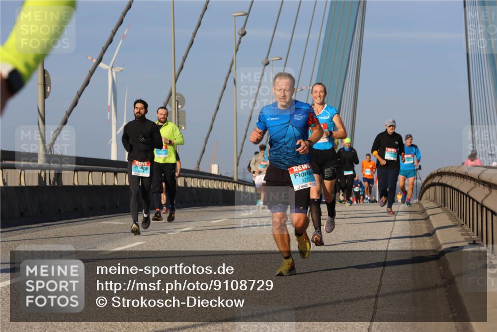03.10.2025 - Köhlbrandbrückenlauf Strokosch-Dieckow http://msf.ph/oto/9108729 03.10.2025 09:39:30 Position 2 1279, 2712 meine-sportfotos.de