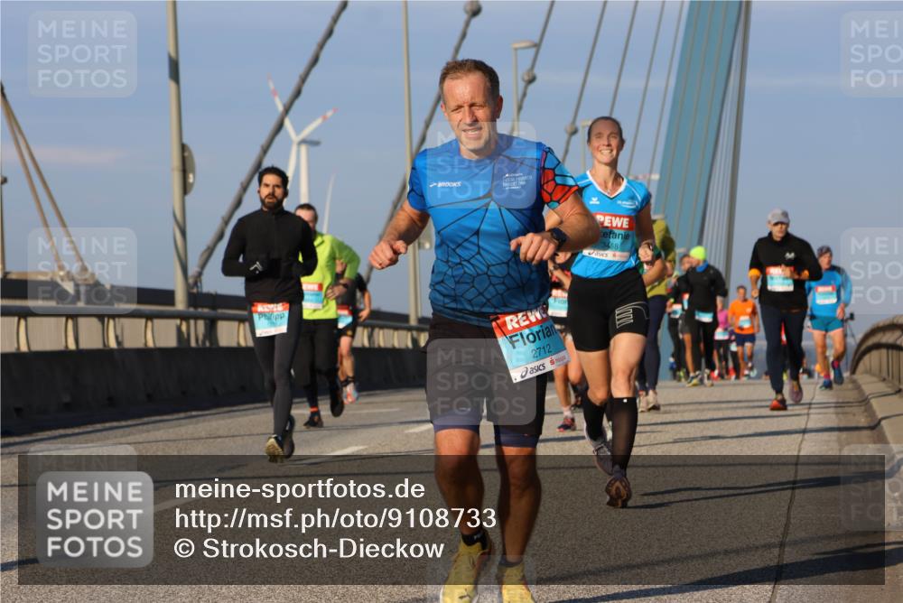 03.10.2025 - Köhlbrandbrückenlauf Strokosch-Dieckow http://msf.ph/oto/9108733 03.10.2025 09:39:31 Position 2 2712, 3458 meine-sportfotos.de