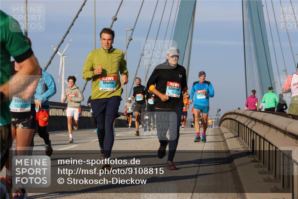 03.10.2025 - Köhlbrandbrückenlauf Strokosch-Dieckow http://msf.ph/oto/9108815 03.10.2025 09:39:37 Position 2 1018, 1517, 1133 meine-sportfotos.de