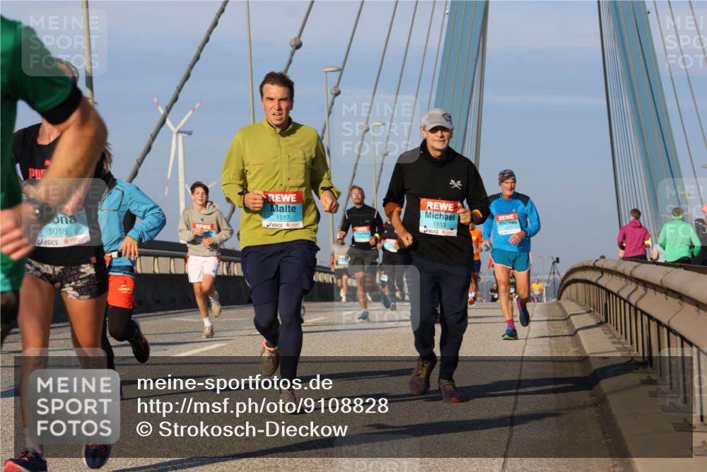 03.10.2025 - Köhlbrandbrückenlauf Strokosch-Dieckow http://msf.ph/oto/9108828 03.10.2025 09:39:37 Position 2 1517, 1018, 1133 meine-sportfotos.de