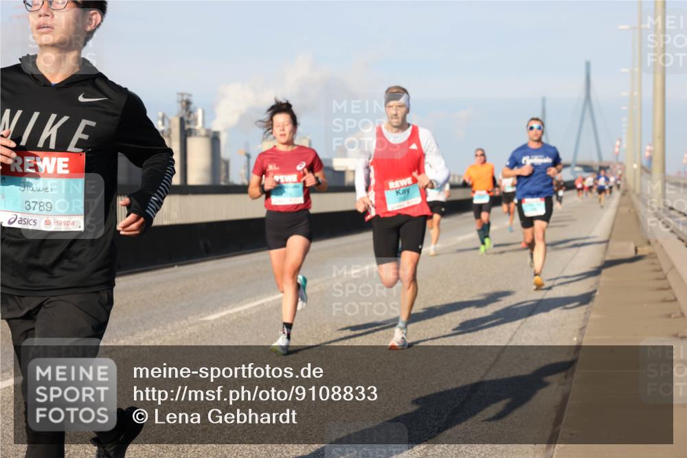 03.10.2025 - Köhlbrandbrückenlauf Lena Gebhardt http://msf.ph/oto/9108833 03.10.2025 09:41:09 Position 2 3789 meine-sportfotos.de