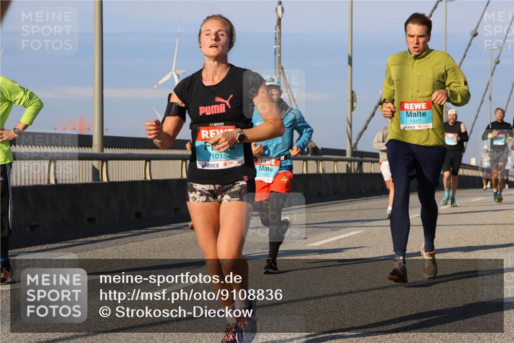 03.10.2025 - Köhlbrandbrückenlauf Strokosch-Dieckow http://msf.ph/oto/9108836 03.10.2025 09:39:38 Position 2 5203, 1018, 1330, 1517 meine-sportfotos.de