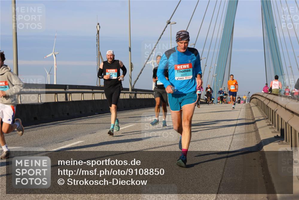 03.10.2025 - Köhlbrandbrückenlauf Strokosch-Dieckow http://msf.ph/oto/9108850 03.10.2025 09:39:42 Position 2 206, 3317 meine-sportfotos.de