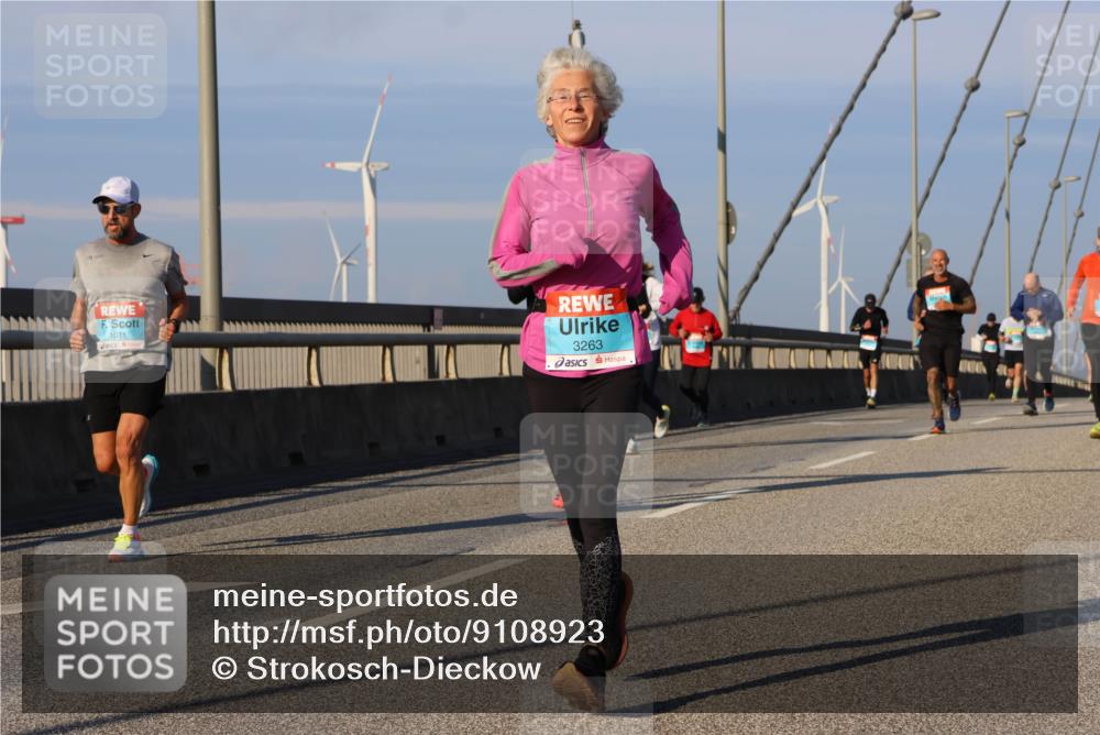 03.10.2025 - Köhlbrandbrückenlauf Strokosch-Dieckow http://msf.ph/oto/9108923 03.10.2025 09:39:52 Position 2 1071, 3263 meine-sportfotos.de