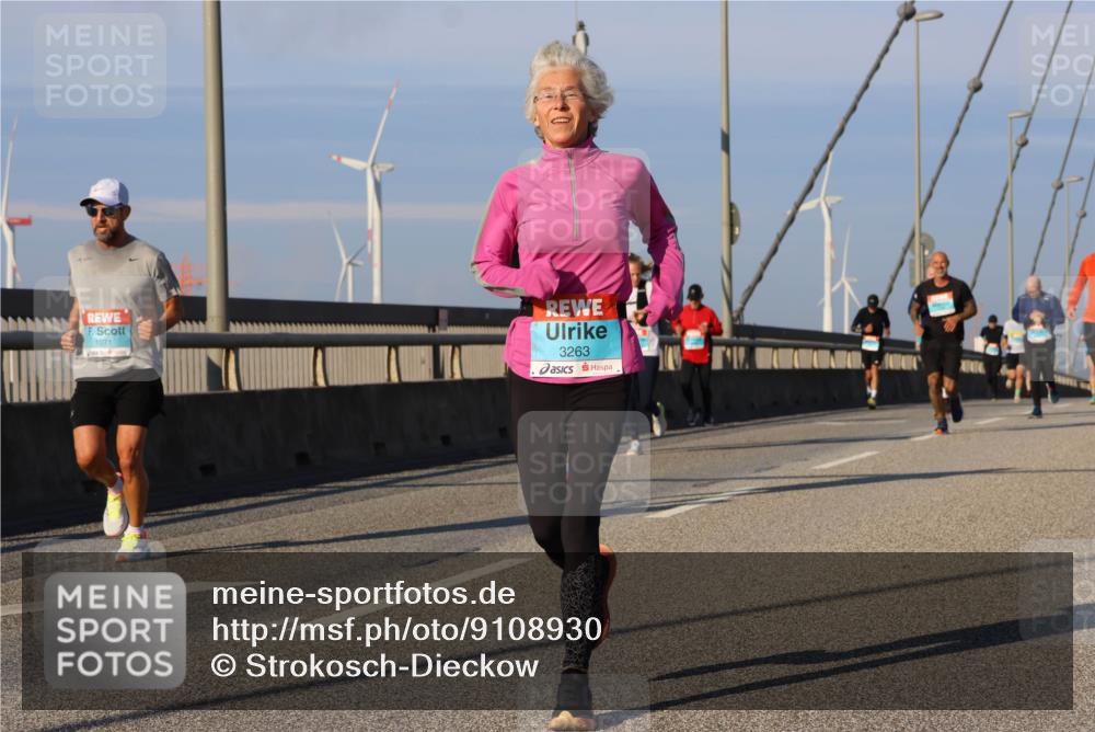 03.10.2025 - Köhlbrandbrückenlauf Strokosch-Dieckow http://msf.ph/oto/9108930 03.10.2025 09:39:52 Position 2 1071, 3263 meine-sportfotos.de
