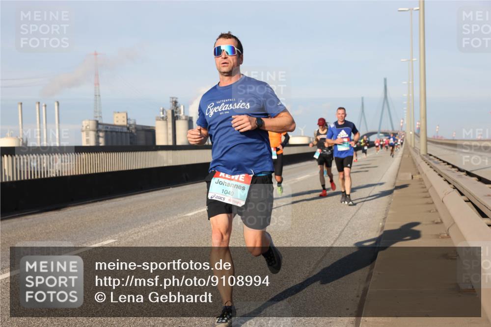 03.10.2025 - Köhlbrandbrückenlauf Lena Gebhardt http://msf.ph/oto/9108994 03.10.2025 09:41:11 Position 2 1040 meine-sportfotos.de