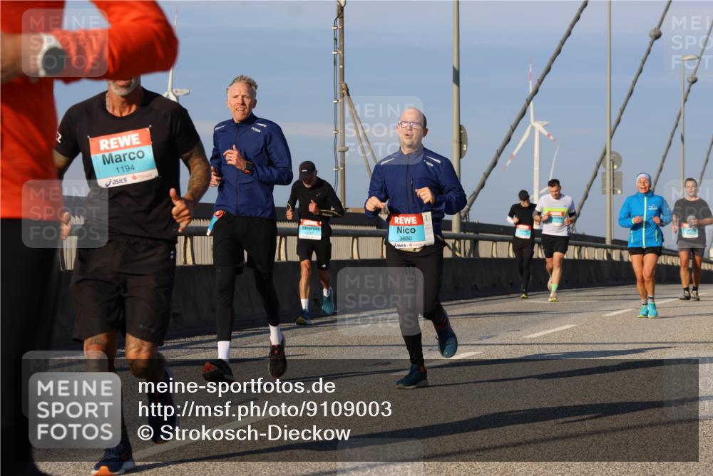03.10.2025 - Köhlbrandbrückenlauf Strokosch-Dieckow http://msf.ph/oto/9109003 03.10.2025 09:39:59 Position 2 1194, 3650 meine-sportfotos.de