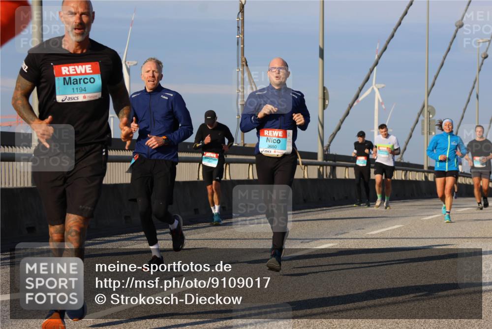 03.10.2025 - Köhlbrandbrückenlauf Strokosch-Dieckow http://msf.ph/oto/9109017 03.10.2025 09:39:59 Position 2 1194, 3650 meine-sportfotos.de