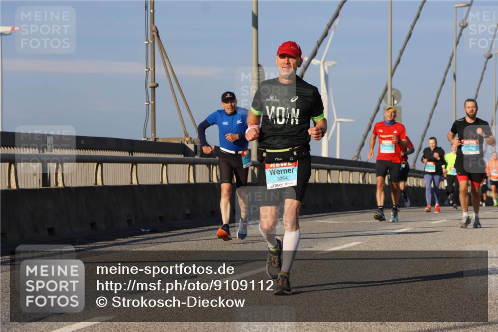 03.10.2025 - Köhlbrandbrückenlauf Strokosch-Dieckow http://msf.ph/oto/9109112 03.10.2025 09:40:09 Position 2 3264 meine-sportfotos.de