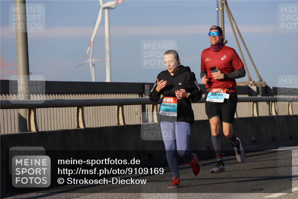 03.10.2025 - Köhlbrandbrückenlauf Strokosch-Dieckow http://msf.ph/oto/9109169 03.10.2025 09:40:18 Position 2 1284, 3118 meine-sportfotos.de