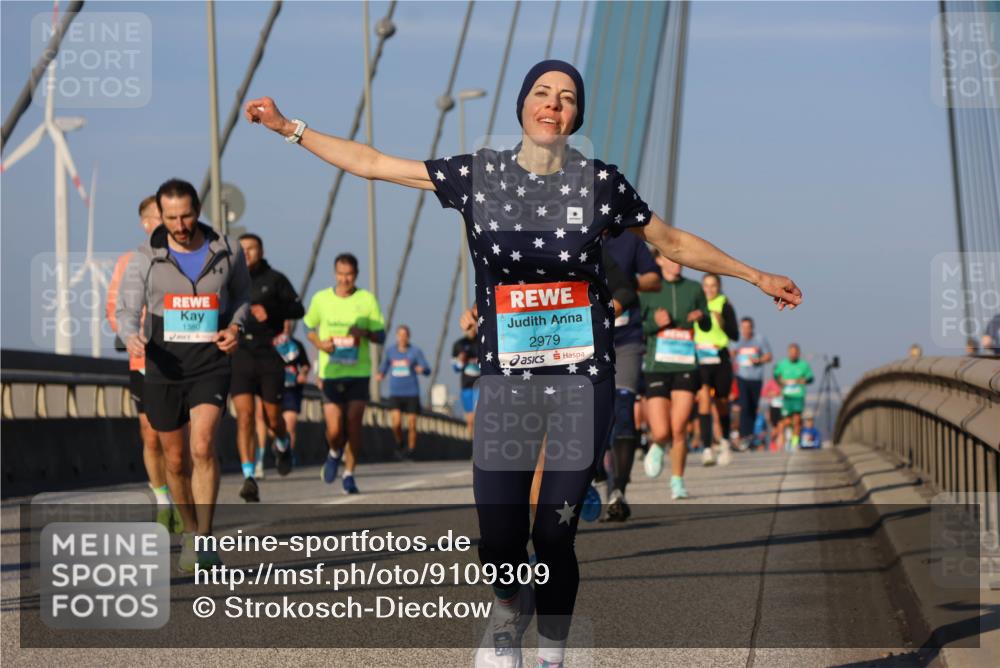 03.10.2025 - Köhlbrandbrückenlauf Strokosch-Dieckow http://msf.ph/oto/9109309 03.10.2025 09:40:25 Position 2 1380, 2979 meine-sportfotos.de