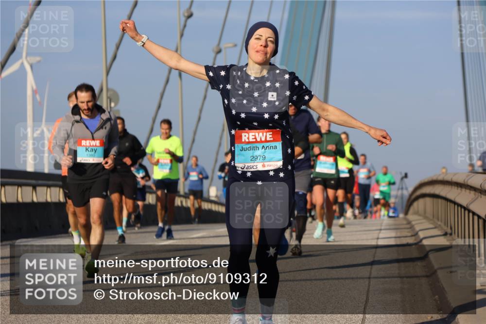 03.10.2025 - Köhlbrandbrückenlauf Strokosch-Dieckow http://msf.ph/oto/9109312 03.10.2025 09:40:25 Position 2 1380, 2979 meine-sportfotos.de