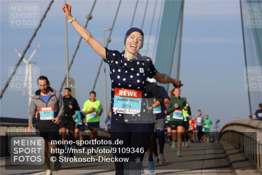 03.10.2025 - Köhlbrandbrückenlauf Strokosch-Dieckow http://msf.ph/oto/9109346 03.10.2025 09:40:25 Position 2 2979 meine-sportfotos.de